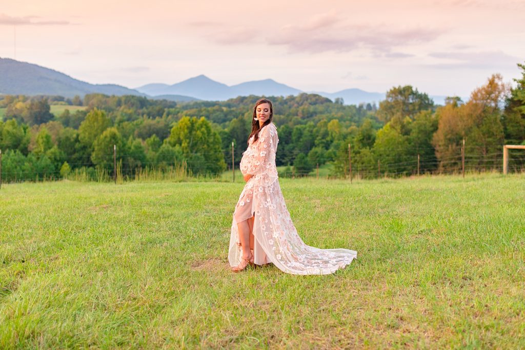 Taylor & Jordan's Virginia Maternity Session