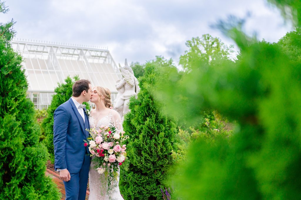 Sarah & Alexei's Rainy Garden Wedding