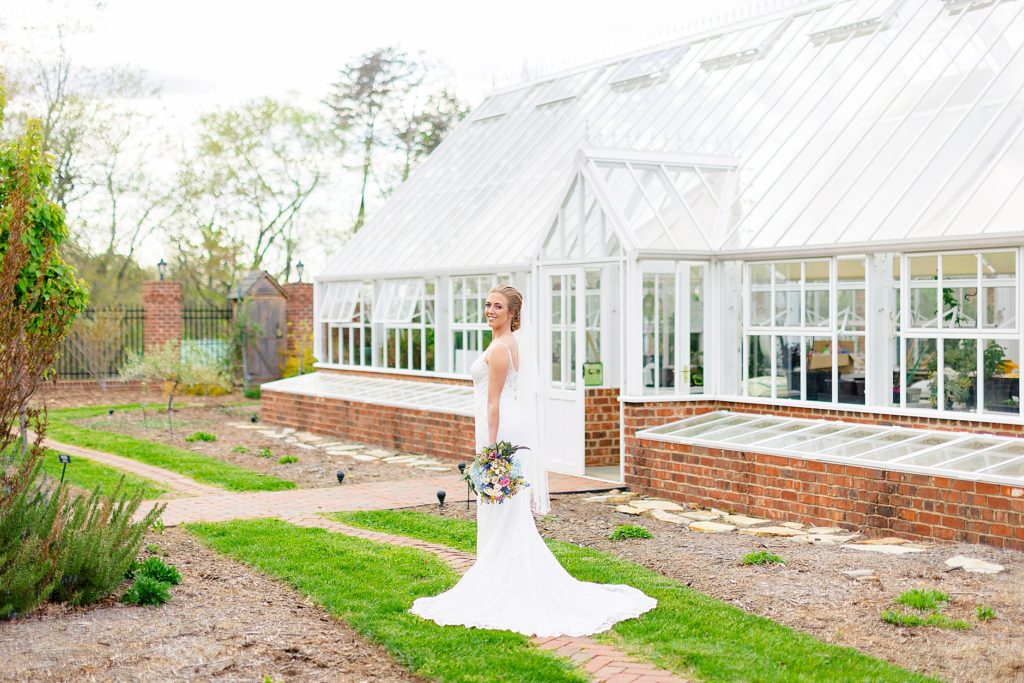 Anna's NC Spring Bridal Portraits