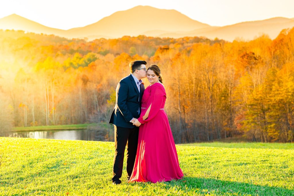 Sydney & Alex's Glass Hill Engagement Session